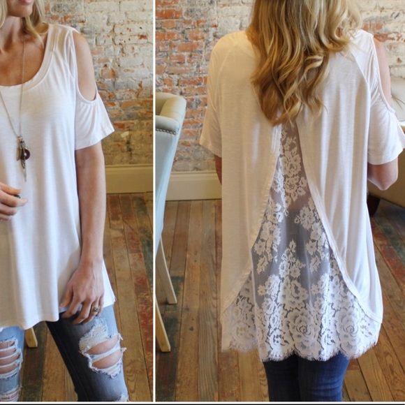 Infinity Raine Tops - White lace back open short sleeve tunic